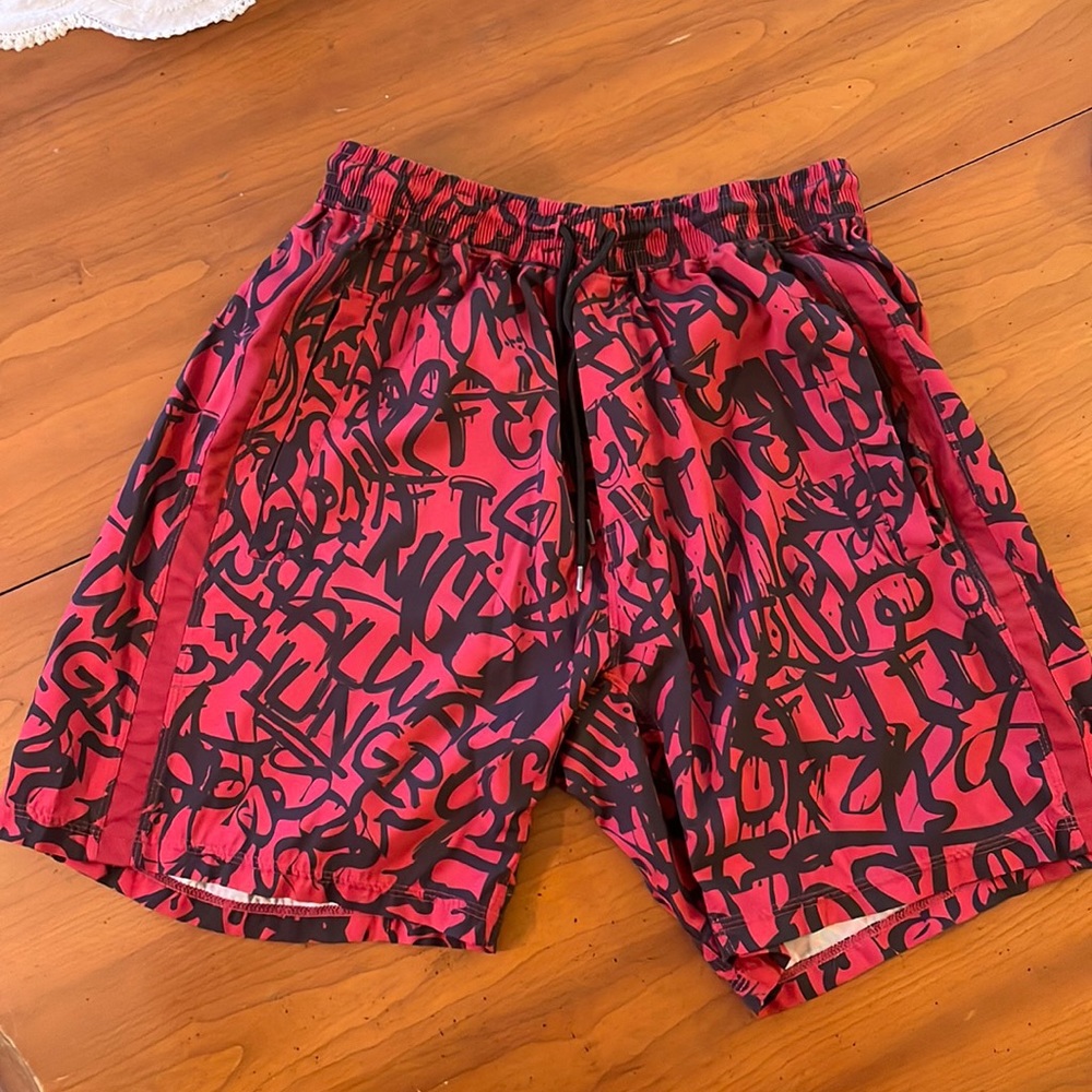 Gym shorts “red chaos” dead stock